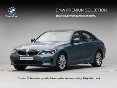 Blauw Gebruikt 2021 BMW 330e Comfort Edition Sedan | € 30.950 (Goede deal)