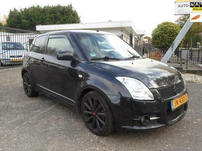 tweedehands Suzuki Swift 1.6 Sport airco nwe apk 17 inch km velgen nwe banden sportinterieur zeer mooie goed onderhouden auto vol extra's