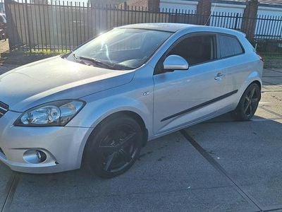 Grijs Gebruikt 2008 Kia ProCeed Hatchback | € 2.495