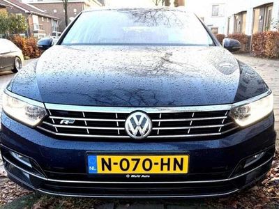 Blauw Occasion 2016 VW Passat Highline Stationwagen | € 12.500 (Eerlijke prijs)