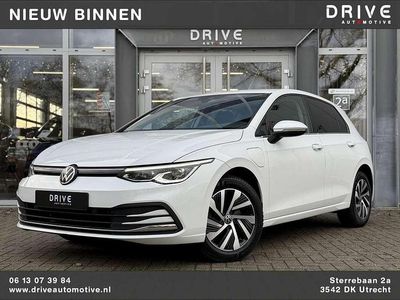 Wit Gebruikt 2020 VW Golf VII Style Hatchback | € 19.500 (Goede deal)