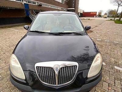 Occasion 2004 Lancia Ypsilon Hatchback | € 4.495