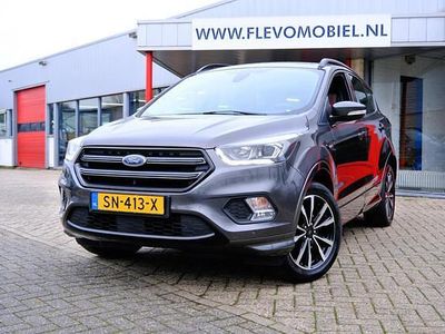 Grijs Occasion 2018 Ford Kuga ST-Line SUV | € 14.850 (Eerlijke prijs)
