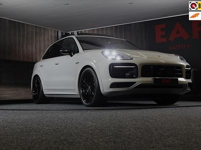Grijs Gebruikt 2022 Porsche Cayenne SUV | € 84.950 (Iets duurder)