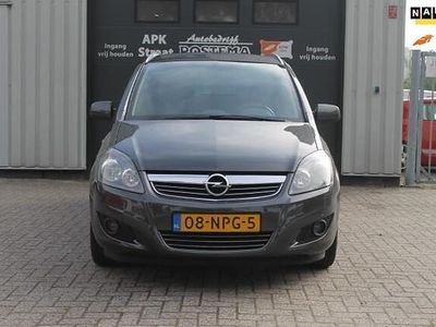 Grijs Gebruikt 2010 Opel Zafira Edition MPV | € 2.949 (Iets duurder)