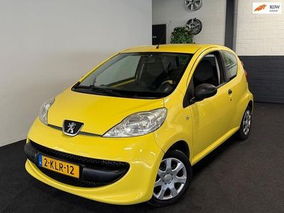 Occasion Peugeot 107 68 PK (50 kW) 2007 Geel Hatchback