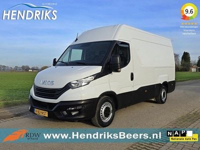 Occasion Iveco Daily 140 PK (102 kW) 2023 Wit Sedan