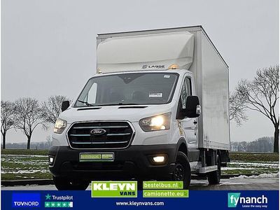 Wit Nieuw 2025 Ford E-Transit Van | € 49.850