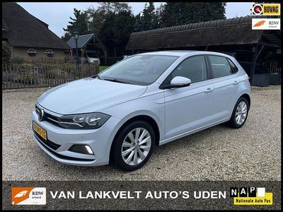 Wit (metallic) Occasion 2019 VW Polo Comfortline Hatchback | € 15.450 (Eerlijke prijs)