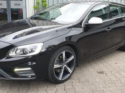 Zwart Occasion 2018 Volvo V60 Business Edition Stationwagen | € 14.750