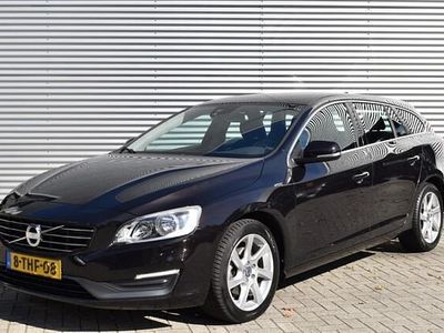 Zwart Occasion 2014 Volvo V60 Momentum Stationwagen | € 5.440 (Iets duurder)