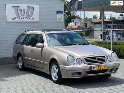 Occasion Mercedes E240 170 PK (125 kW) 2000 Beige Stationwagen