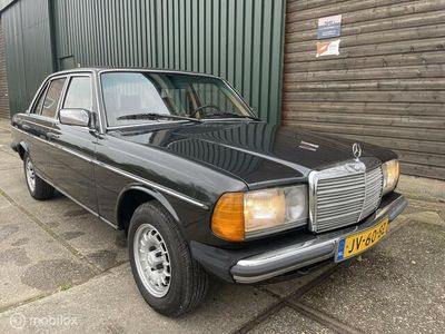 Mercedes 200