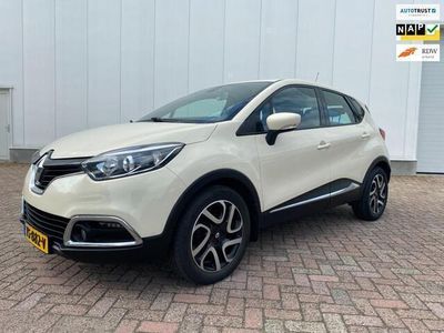 Wit Gebruikt 2014 Renault Captur Dynamique SUV | € 7.499 (Eerlijke prijs)