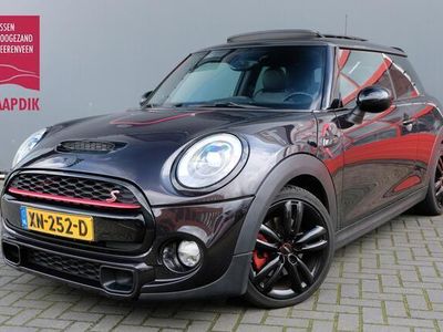 tweedehands Mini John Cooper Works Cooper BWJ 2014 2.0 SUITGEVOERD / 231 PK AUTOMAA