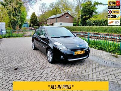 tweedehands Renault Clio 1.6-16V Night & Day AUTOMAAT lage km RIJKLAAR