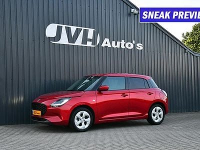 Rood Gebruikt 2024 Suzuki Swift Hatchback | € 17.750 (Goede deal)