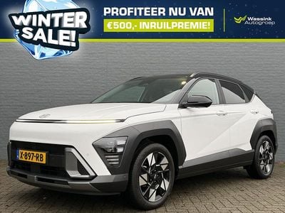 Occasion Hyundai Kona Premium 105 PK (77 kW) 2024 Atlas white two tone SUV