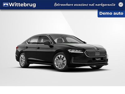 Zwart Occasion 2025 Skoda Superb Lounge Hatchback | € 41.100 (Eerlijke prijs)