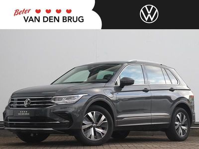 Grijs Gebruikt 2022 VW Tiguan Elegance SUV | € 29.900 (Super prijs)