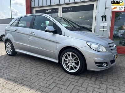 Mercedes B200