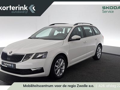 Wit Occasion 2019 Skoda Octavia Business Line Stationwagen | € 13.890 (Iets duurder)