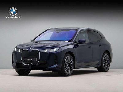 Blauw, metallic lak Nieuw 2025 BMW iX M Sport SUV | € 125.095 (Eerlijke prijs)