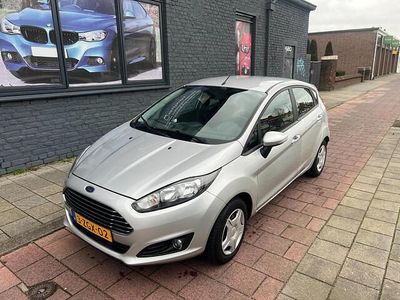 Grijs Gebruikt 2014 Ford Fiesta Titanium Hatchback | € 4.949 (Eerlijke prijs)