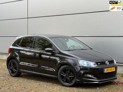 Zwart Occasion 2016 VW Polo R-line Hatchback | € 8.450 (Eerlijke prijs)