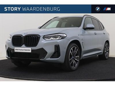 Grijs Occasion 2022 BMW X3 Executive SUV | € 46.750 (Duur)