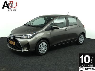 tweedehands Toyota Yaris 1.5 Hybrid Business Plus