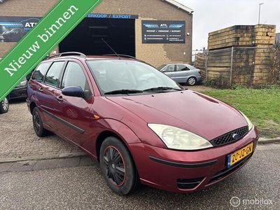 Rood Gebruikt 2002 Ford Focus Stationwagen | € 1.199 (Duur)