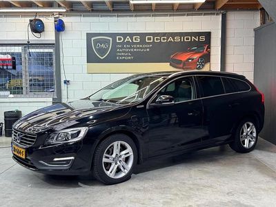 Zwart Occasion 2015 Volvo V60 R-Design Stationwagen | € 10.950 (Iets duurder)