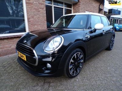 Zwart Gebruikt 2016 Mini Cooper Chili Hatchback | € 12.950 (Goede deal)