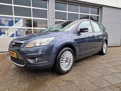 Grijs (metallic) Gebruikt 2009 Ford Focus Titanium Stationwagen | € 1.399 (Goede deal)