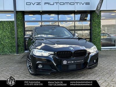 tweedehands BMW 330 330 3-serie Touring d xDrive M Shadow High Executiv