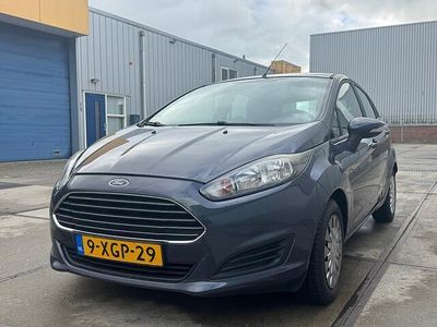 Grijs Gebruikt 2014 Ford Fiesta Style Hatchback | € 2.999 (Duur)