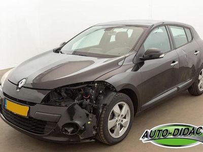 Zwart Occasion 2009 Renault Mégane III Dynamique Hatchback | € 1.400 (Super prijs)