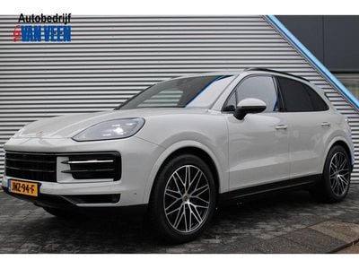 Grijs Occasion 2024 Porsche Cayenne Sport SUV | € 109.945 (Goede deal)