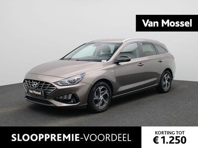 Bruin Occasion 2022 Hyundai i30 Stationwagen | € 17.900 (Goede deal)