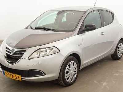 Zilver Gebruikt 2013 Lancia Ypsilon Gold Hatchback | € 2.350