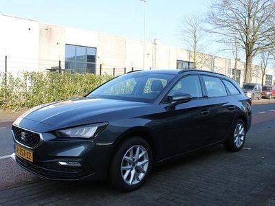 Grijs Occasion 2023 Seat Leon Reference Stationwagen | € 17.890 (Goede deal)