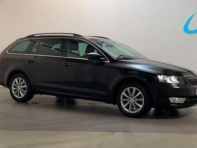 Zwart Gebruikt 2017 Skoda Octavia Business Line Stationwagen | € 11.250 (Eerlijke prijs)