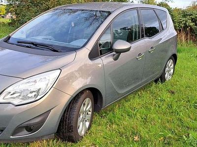 Grijs Occasion 2011 Opel Meriva Cosmo MPV | € 5.750 (Eerlijke prijs)