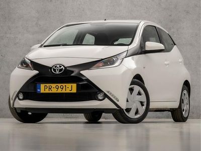 tweedehands Toyota Aygo 1.0 VVT-i x-play Sport (NAVIGATIE CAMERA BLUETOO