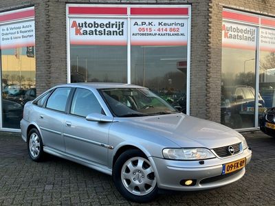 tweedehands Opel Vectra 1.8-16V CDX - Automaat - Xenon - Clima