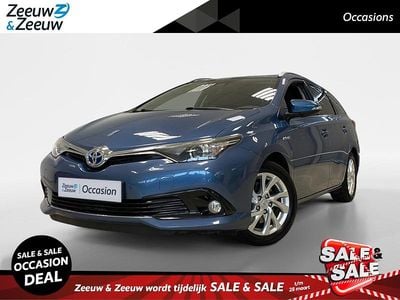 Occasion Toyota Auris Hybrid 2017 Blauw Hatchback