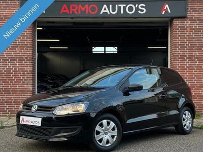 Zwart Gebruikt 2010 VW Polo Hatchback | € 4.950 (Eerlijke prijs)