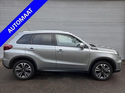 Grijs Occasion 2024 Suzuki Vitara Style SUV | € 27.450 (Eerlijke prijs)