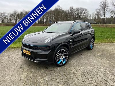 Zwart Gebruikt 2024 Lynk & Co 01 SUV | € 29.850 (Eerlijke prijs)